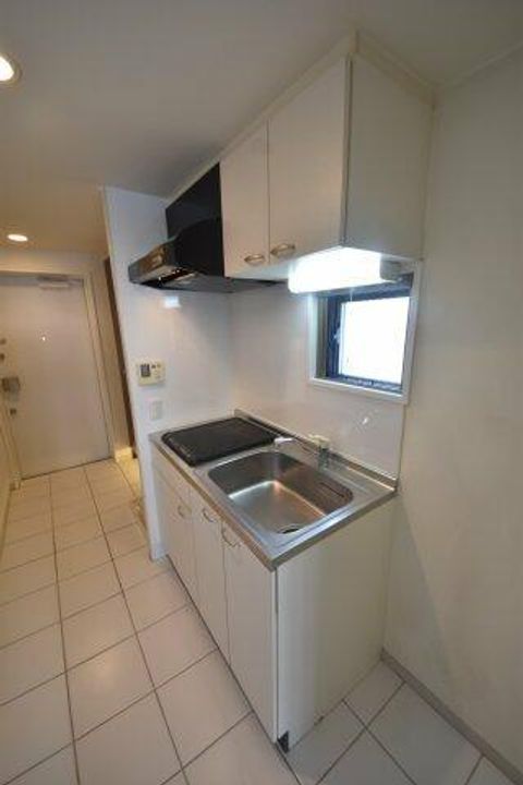 インベスト神戸エアフロントのキッチン