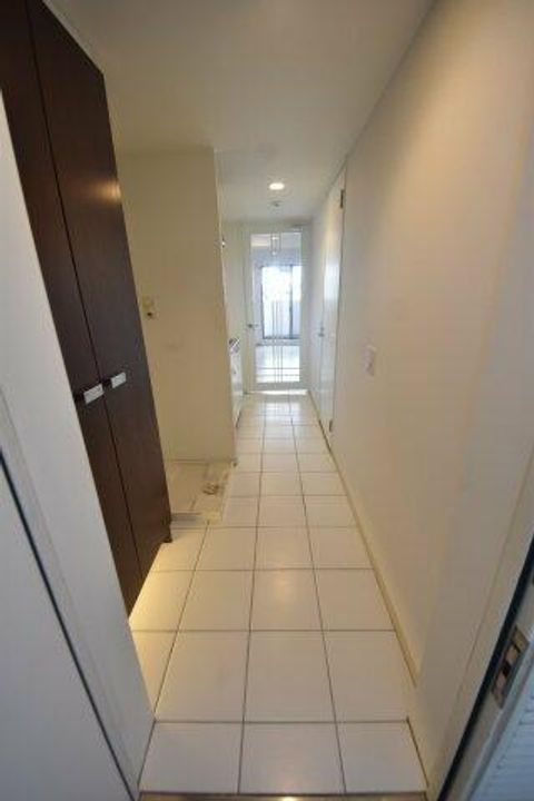 インベスト神戸エアフロントの玄関