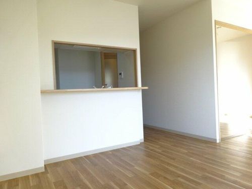 アムシュロス神戸北101の居間