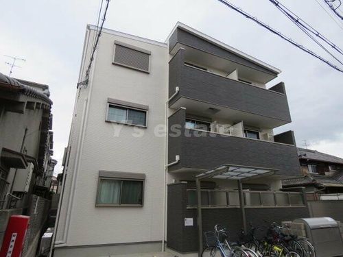 セレニティ松原の外観