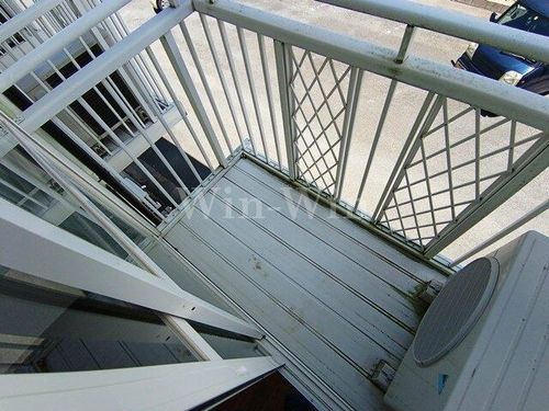 セントラルヒルズ B208の内装