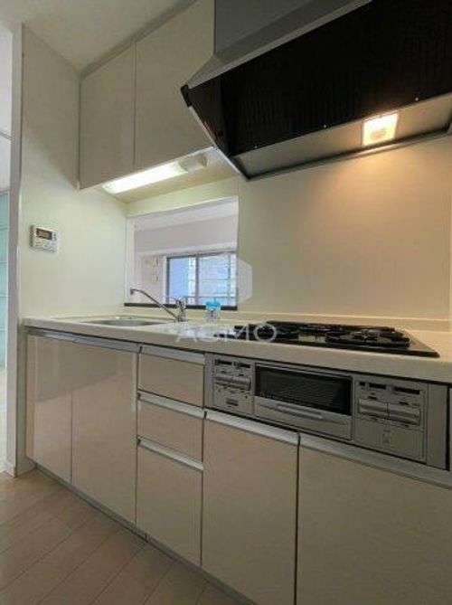 グランルージュ谷町六丁目のキッチン