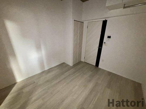 SERENiTE北浜の居間