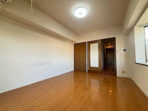 グリーンパーク新瑞の居間