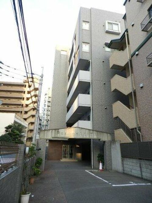 フェリエ博多の玄関