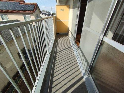 サンライフ六名の内装