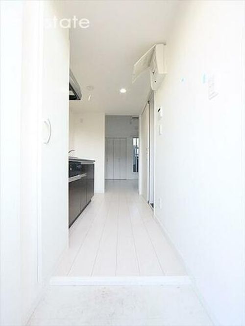 愛知県名古屋市緑区鳴海町字京田(アパート)の賃貸物件の玄関