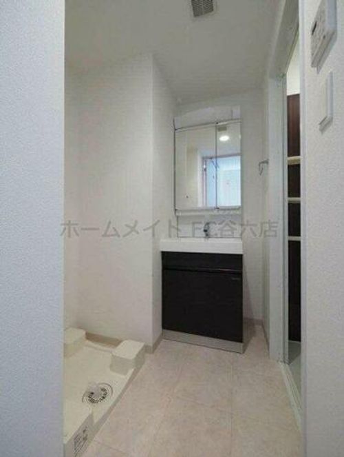 スワンズシティ堺筋本町の内装