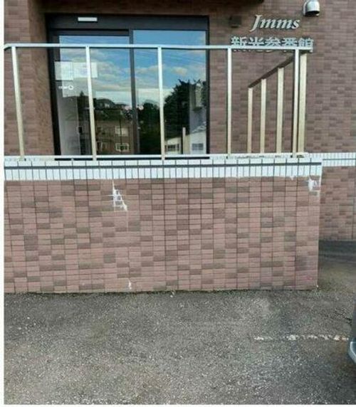 Jmms新光参番館201の玄関