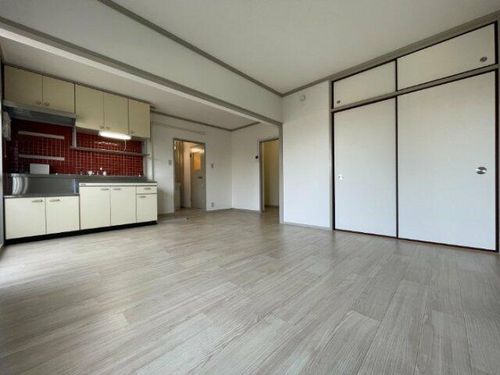 公社賃貸SMALIO 熊取B6-204の居間