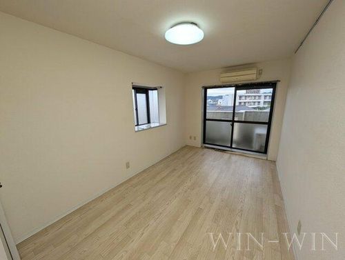 メゾン・ド・ラパン416の居間