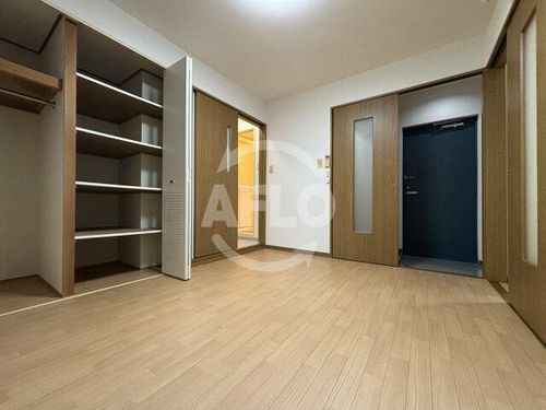 第5三先ハウスの居間