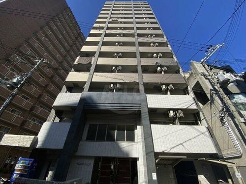 クリスタルグランツ大阪センターstの外観