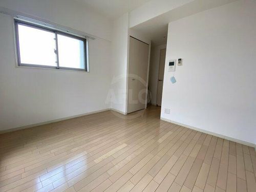 クリスタルグランツ大阪センターstの居間