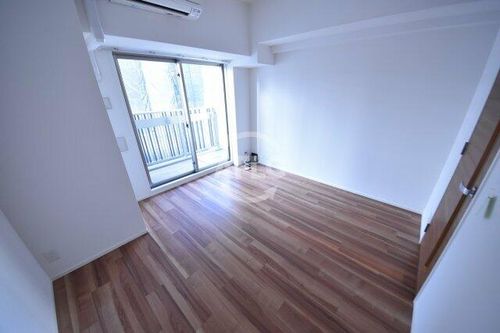 ファーストステージ京町堀レジデンスの居間