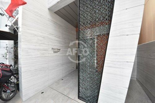 ファーストステージ京町堀レジデンスの玄関