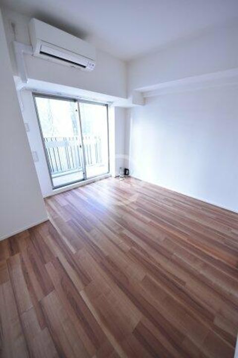 ファーストステージ京町堀レジデンスの居間