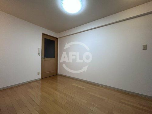 メルマン酒井の居間