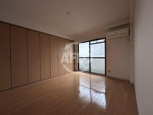 メルマン酒井の内装