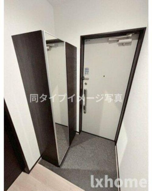 クレアール茨木の玄関