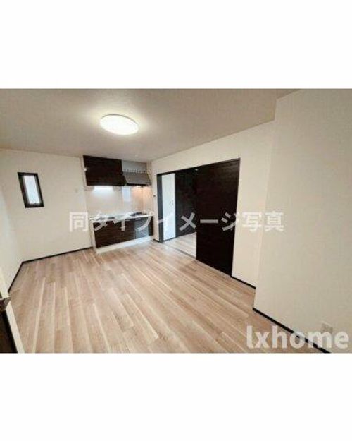 クレアール茨木の居間