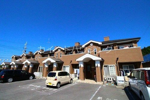 コウジィコート Ⅰ・Ⅱ番館の外観