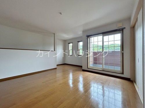 コウジィコート Ⅰ・Ⅱ番館の居間