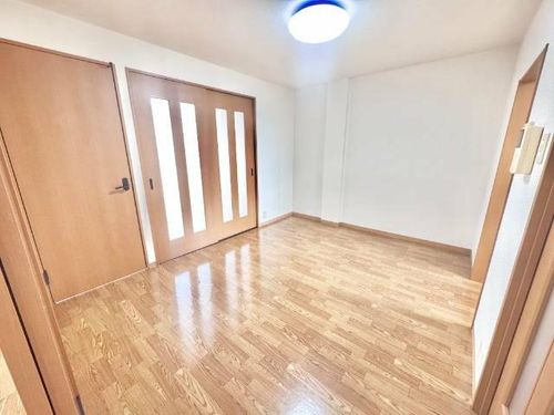 グランドール佐渡の内装