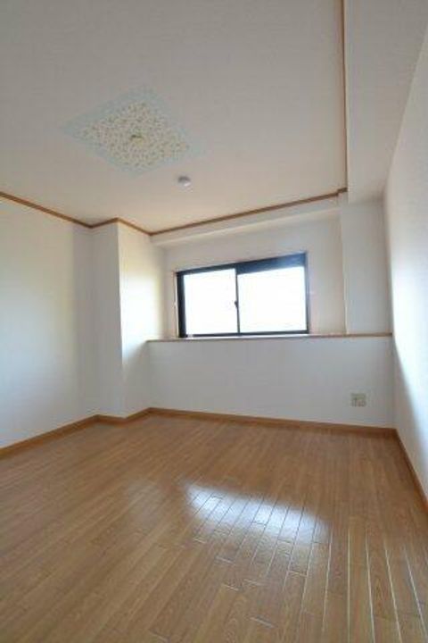 大阪府羽曳野市樫山(マンション)の賃貸物件の居間