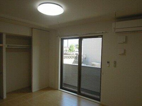 フレグランス中央の居間