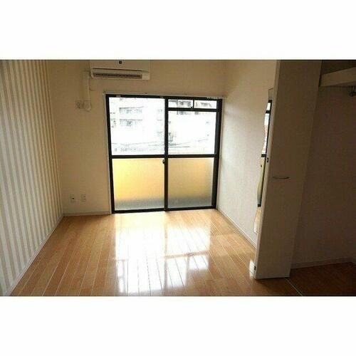 福岡県福岡市中央区輝国1丁目(マンション)の賃貸物件の居間