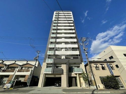 アドバンス大阪ルーチェの外観