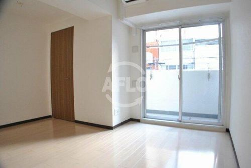 フォーチュン心斎橋イーストの居間