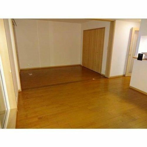 千里丘レジデンスの居間