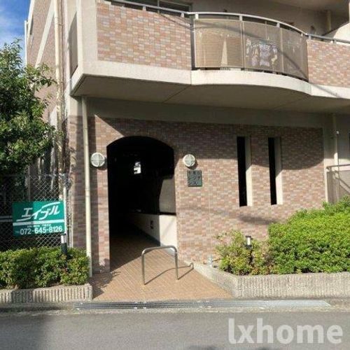 千里丘レジデンスの玄関