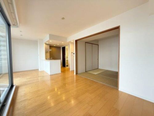 リ-デンススクエア一宮1003号室1003の居間