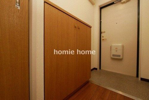 スイートピーヒルTK703の玄関