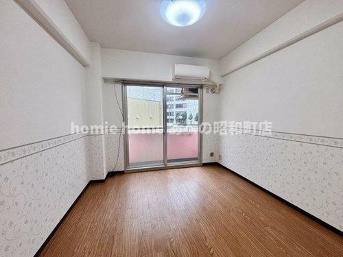 コーポラベンダーの居間