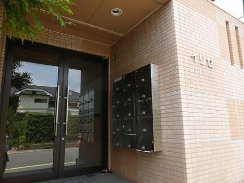 イリゼ204の玄関