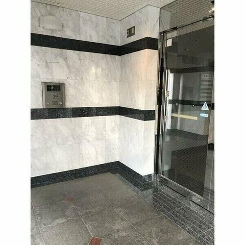 サンリットステージ出戸の玄関