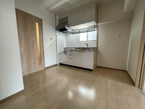 エターナルTANAKA301のキッチン