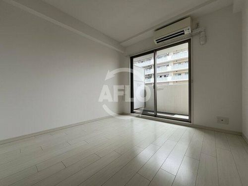 レジディア新大阪の居間