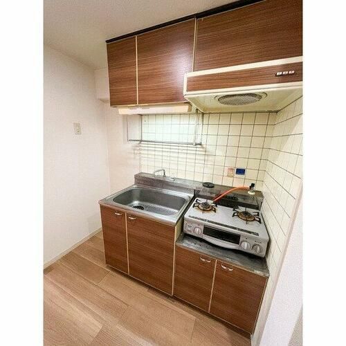 福岡県福岡市東区香椎駅東4丁目(マンション)の賃貸物件のキッチン