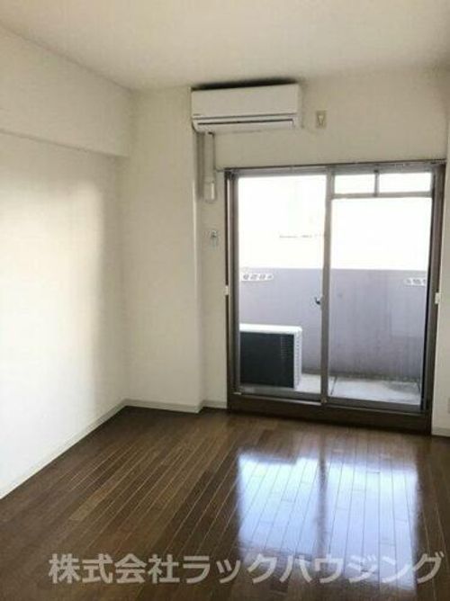 リアライズ門真本町の居間