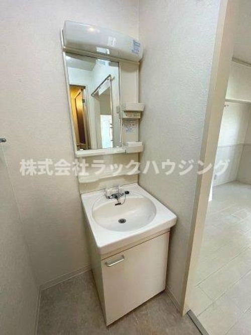 東洋プラザしろきたの内装