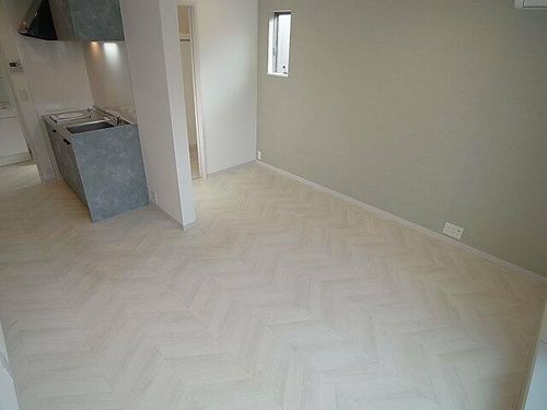 EXSONIA湊川の居間