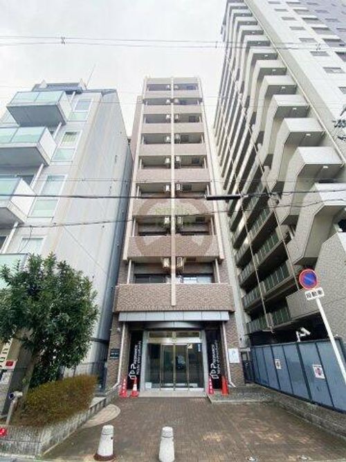 プレサンス西心斎橋の外観