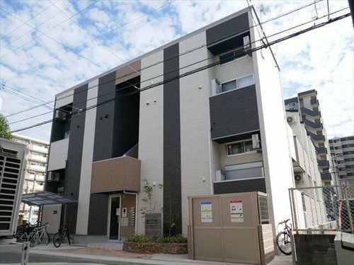 タクステージ吉塚の外観