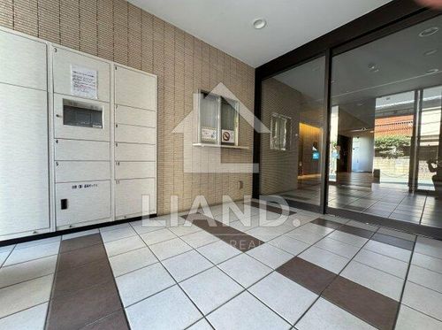 KDX清水レジデンス402の玄関