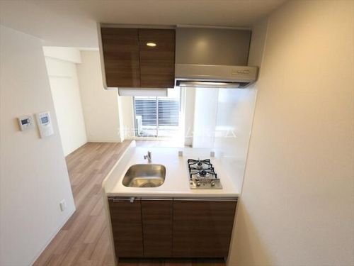 プレサンス上前津リラシスのキッチン